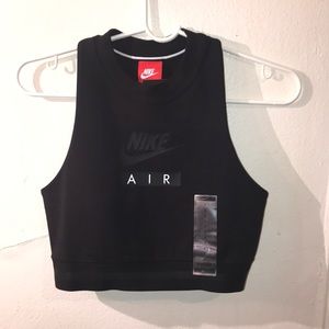 Nike Crop Top